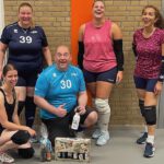 Dames 3 bedankt trainer Mark